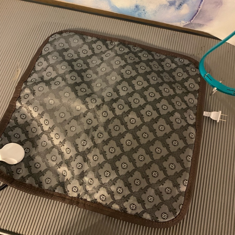 Small dog heating mat